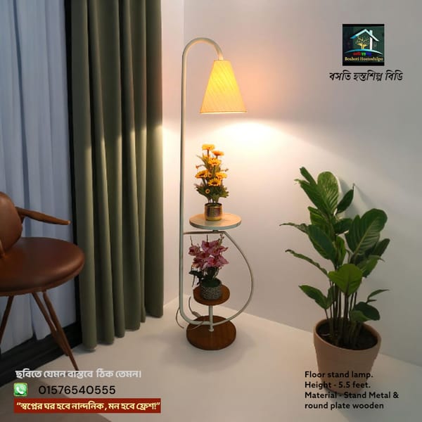 Corner stand lamp