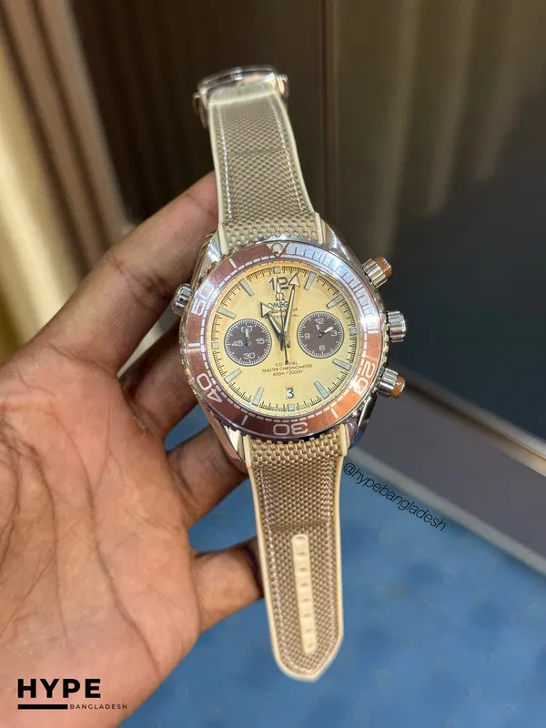 Omega Seamaster Quartz Chronograph Silicone Belt (Beige)