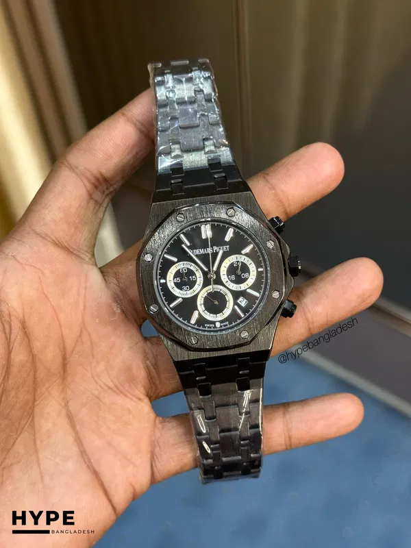 AP Quartz Chronograph (Black)