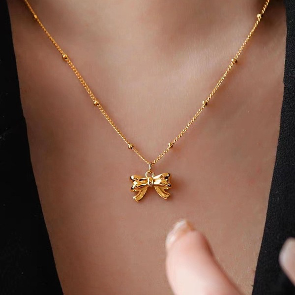 Pookie 2.0 neckpiece
