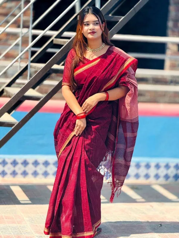 চান্দেরী সিল্ক শাড়ী