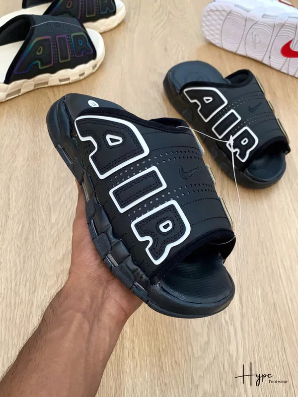 Nike Air More Uptempo in Black