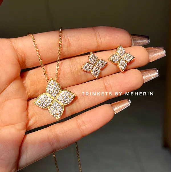 High quality stone set