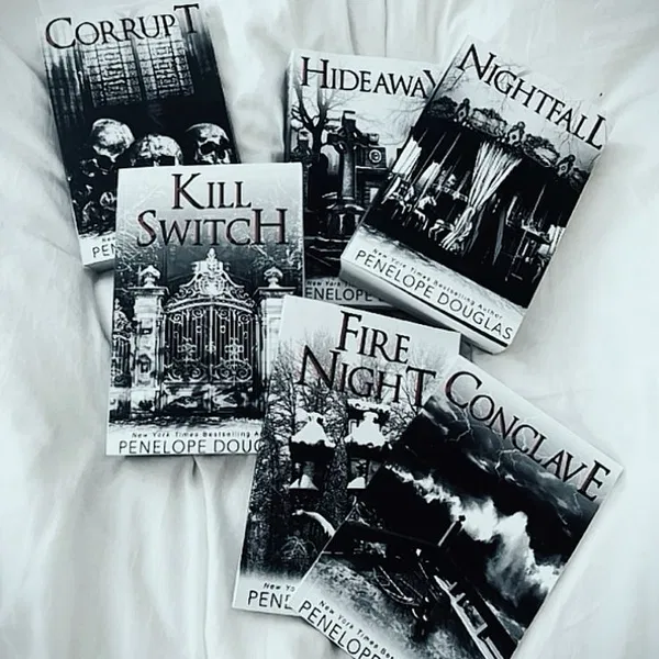 Devil's Night Series(6 Books) by Penelope Douglas