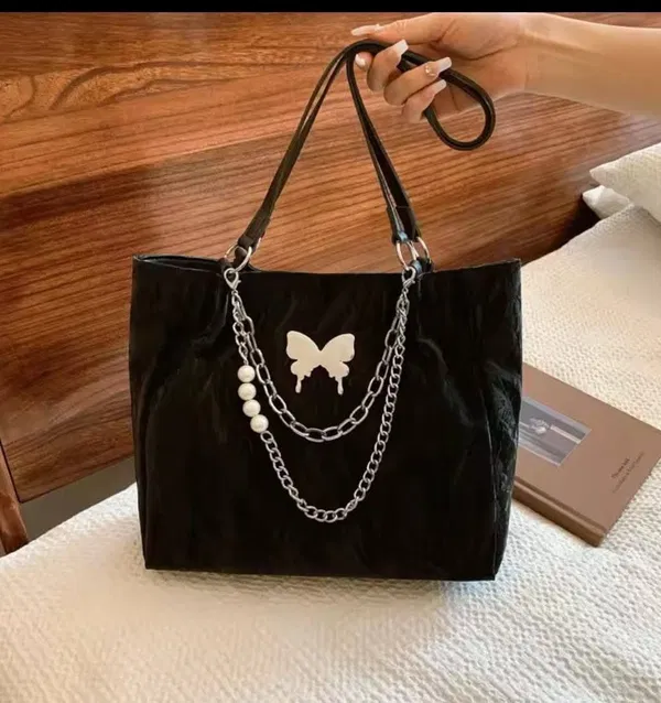 Woman versatile tote bag with zipper