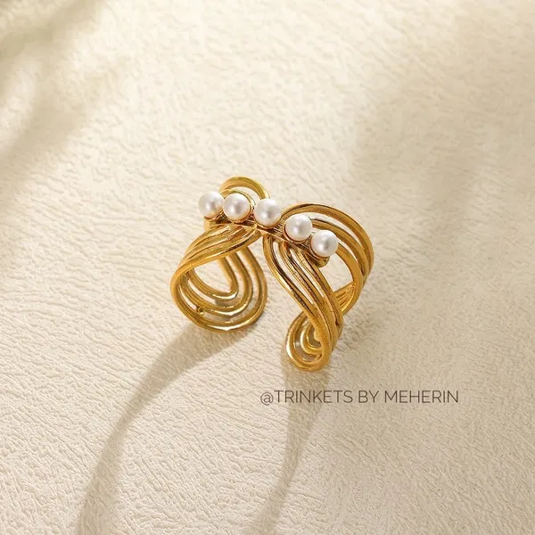 Aloura ring
