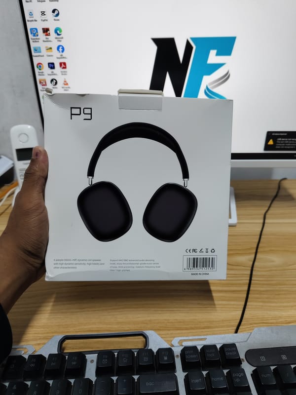 P9 Headphone Black