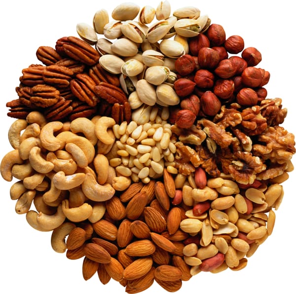 Nuts (বিভিন্ন ধরনের বাদাম)
