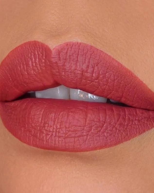 NYX Lip Lingerie XXL- Shade: Warm Up - Image 2