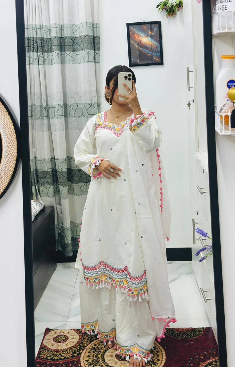 সাদাবাহার গারারা ড্রেস কালেকশন