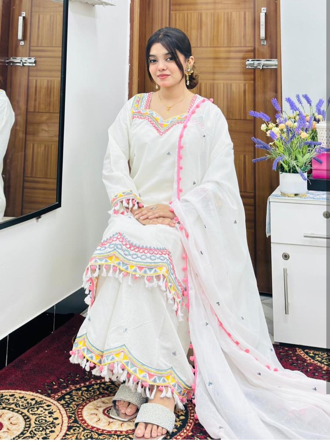 সাদাবাহার গারারা ড্রেস কালেকশন_img_2