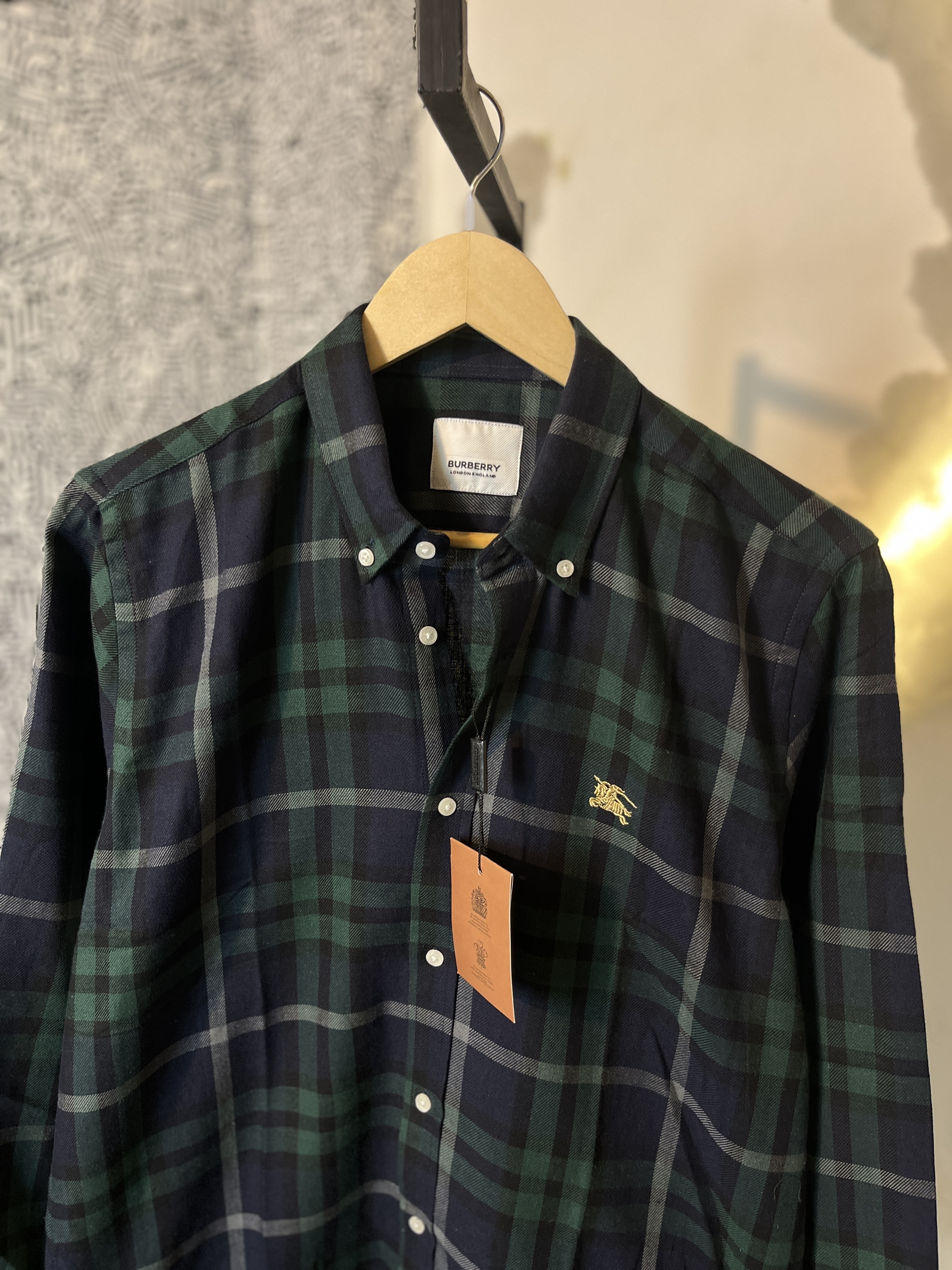 PREMIUM BURBERRY BALCK AND GREEN