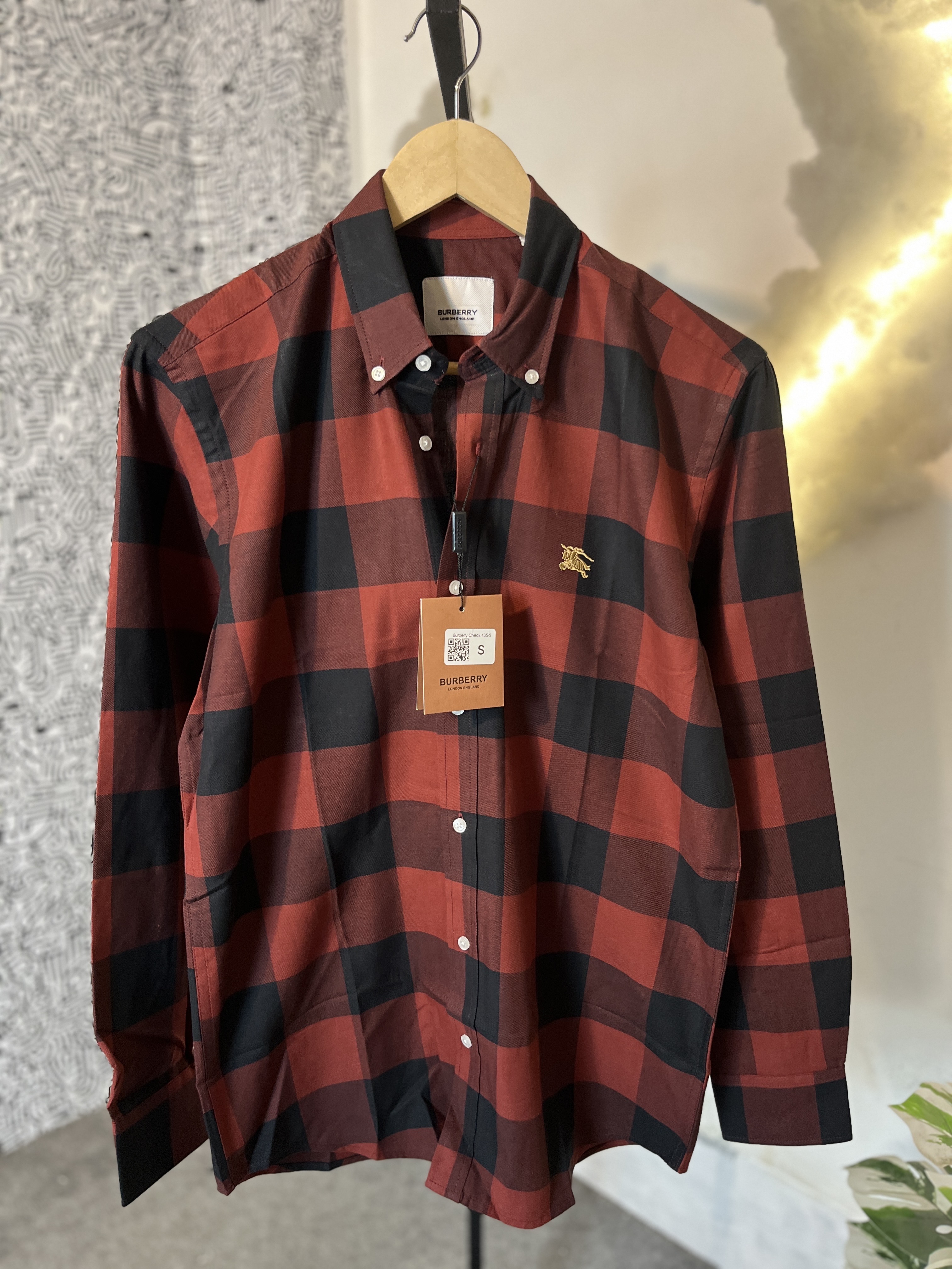 PREMIUM  BURBERRY RED AND BLACK_img_2