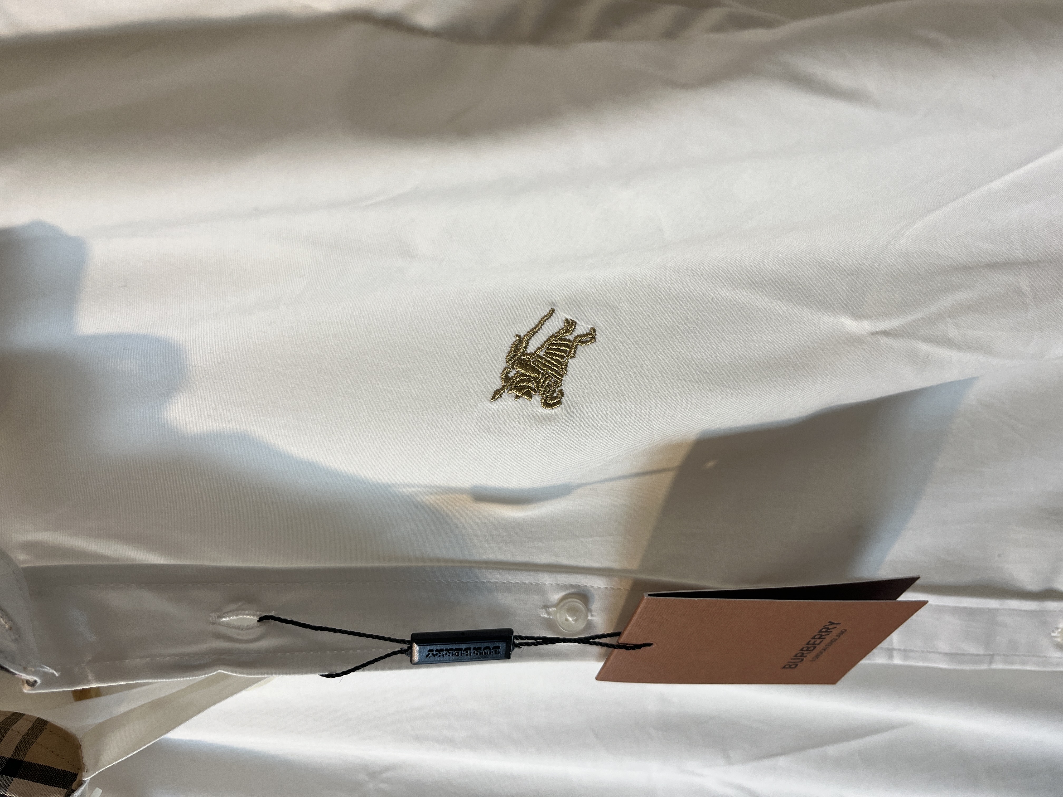 PREMIUM SOLID WHITE BURBERY_img_1