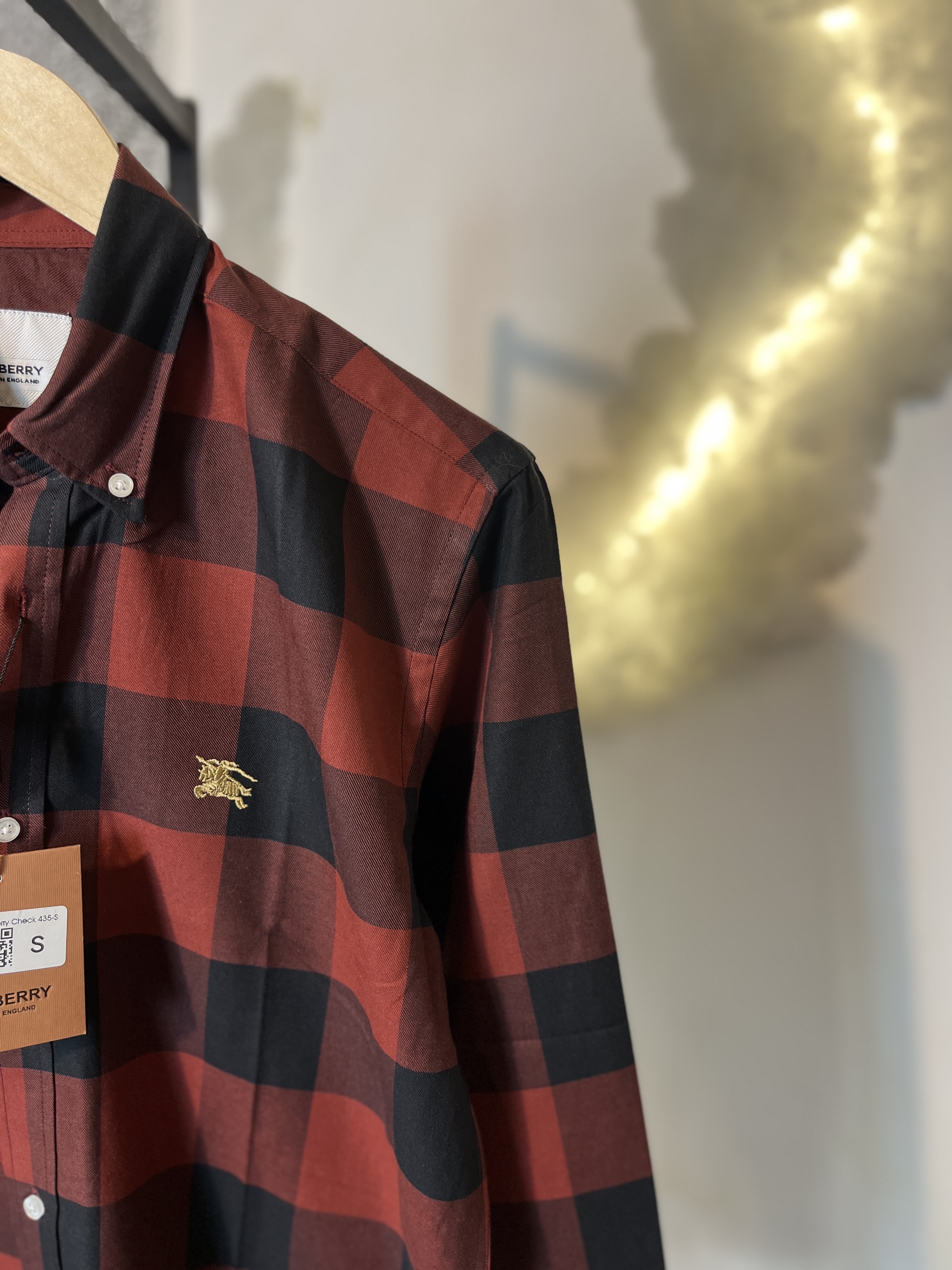 PREMIUM  BURBERRY RED AND BLACK_img_1