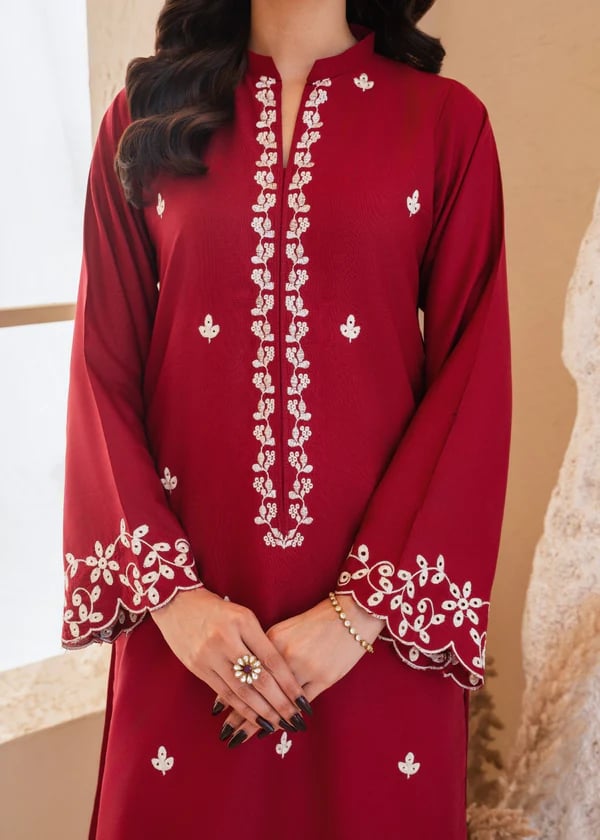 New Arrival – Elegant Red Embroidered Kurti Set_img_7