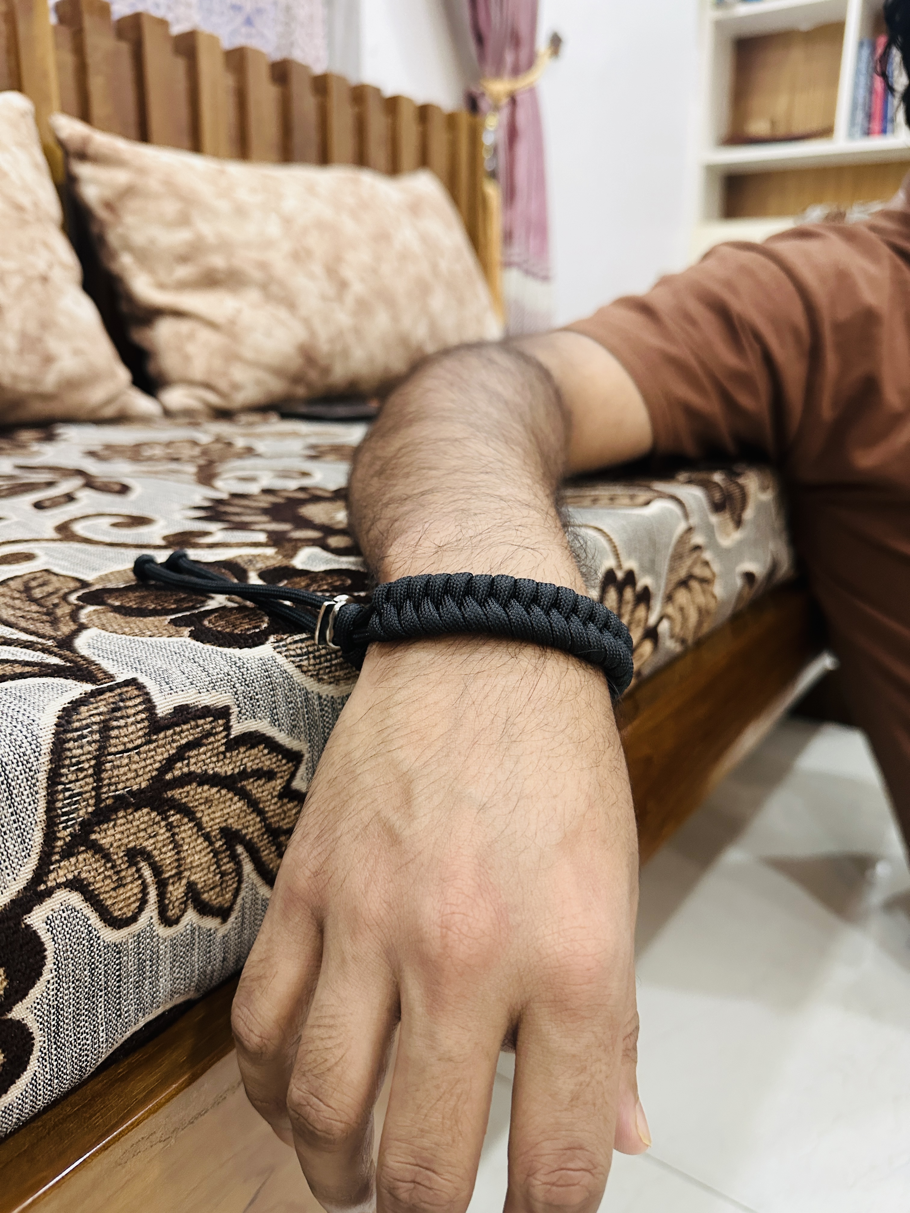 Outdoor Camping Mountaineering Survival Bracelet_img_1