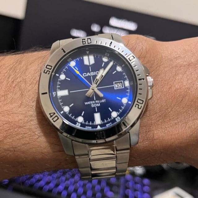 Casio MTP-VD01D-2EVUDF Blue Dial Men's Stainless Steel Watch | Casio MTP-VD01D-2EVUDF