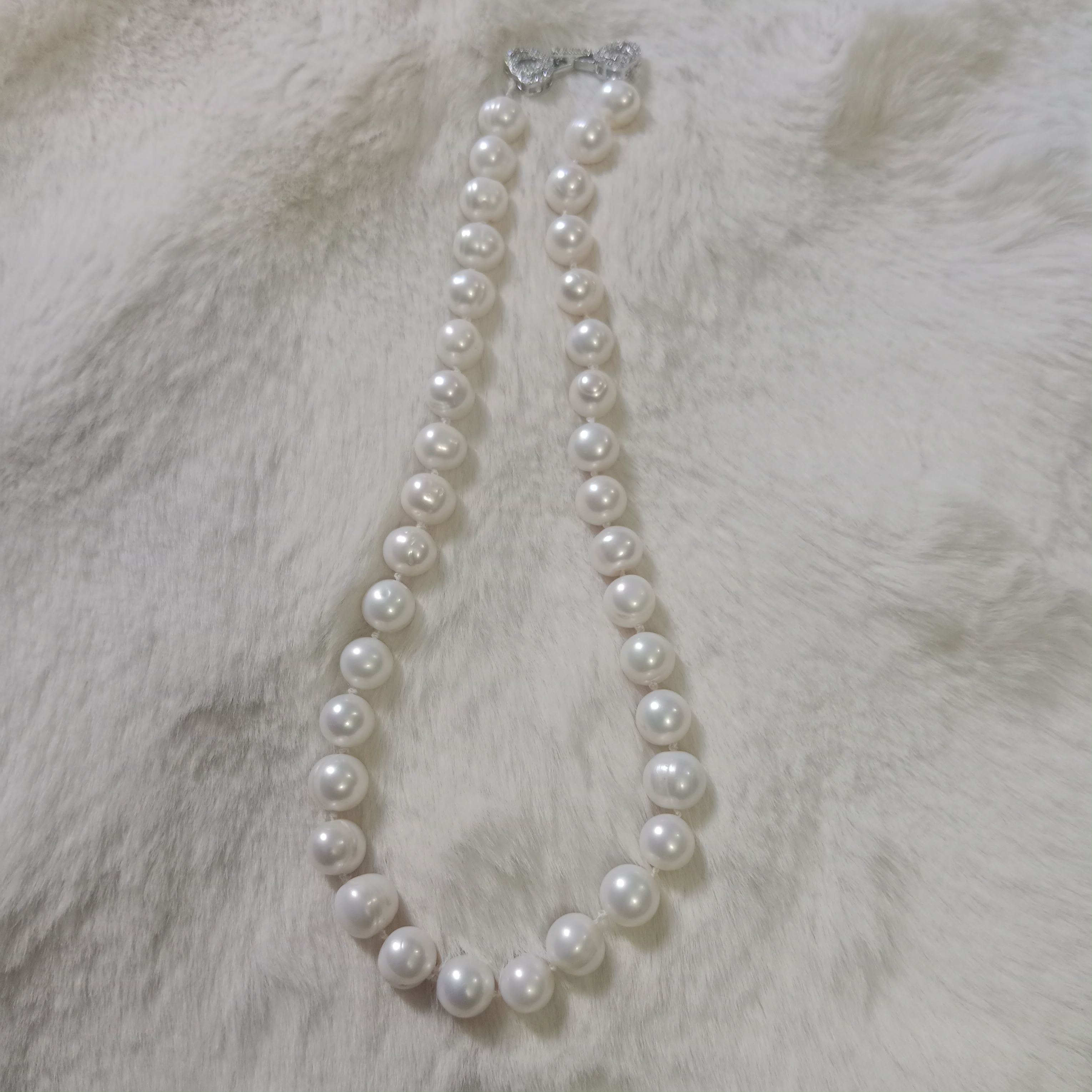 12 MM White Round Pearl One Layer Necklace_img_0