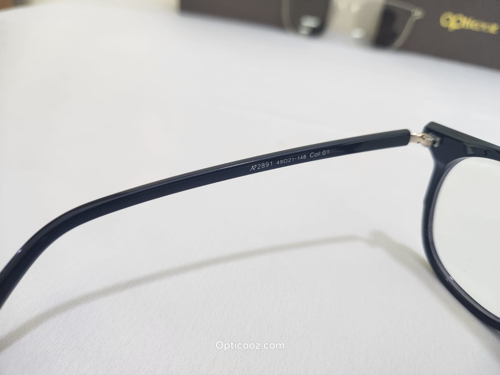 Premium Magnetic Clip-On Eyeglass (2-in-1)_img_2