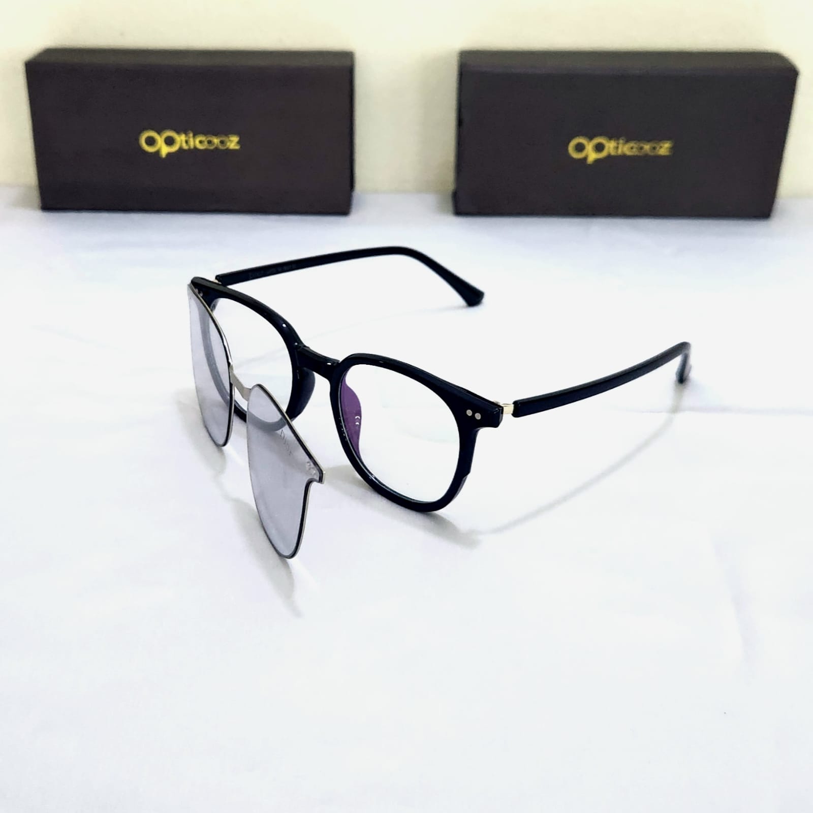 Premium Magnetic Clip-On Eyeglass (2-in-1)_img_1