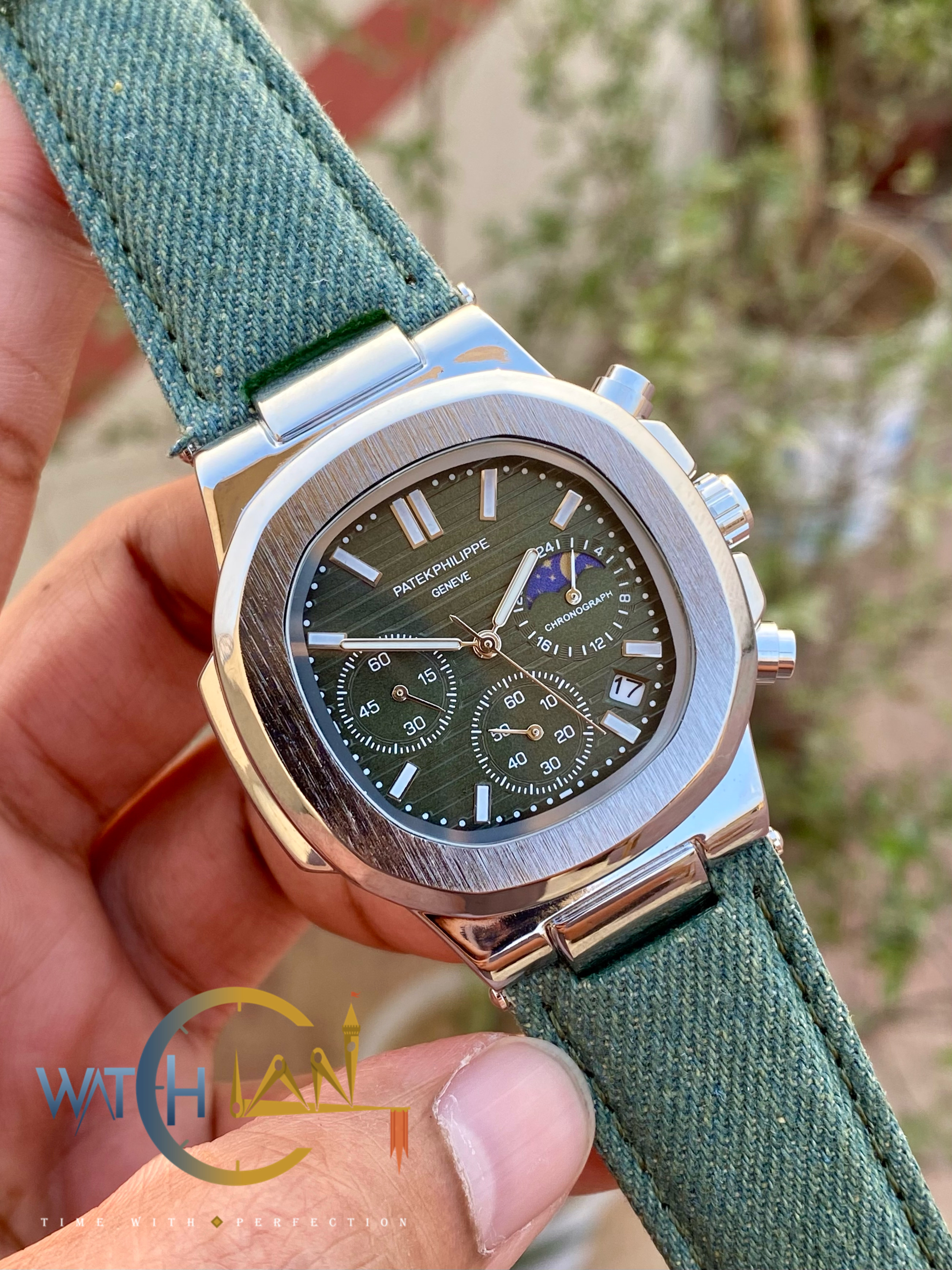 Patek Philippe Nautilus Quartz Belt Edition_img_1