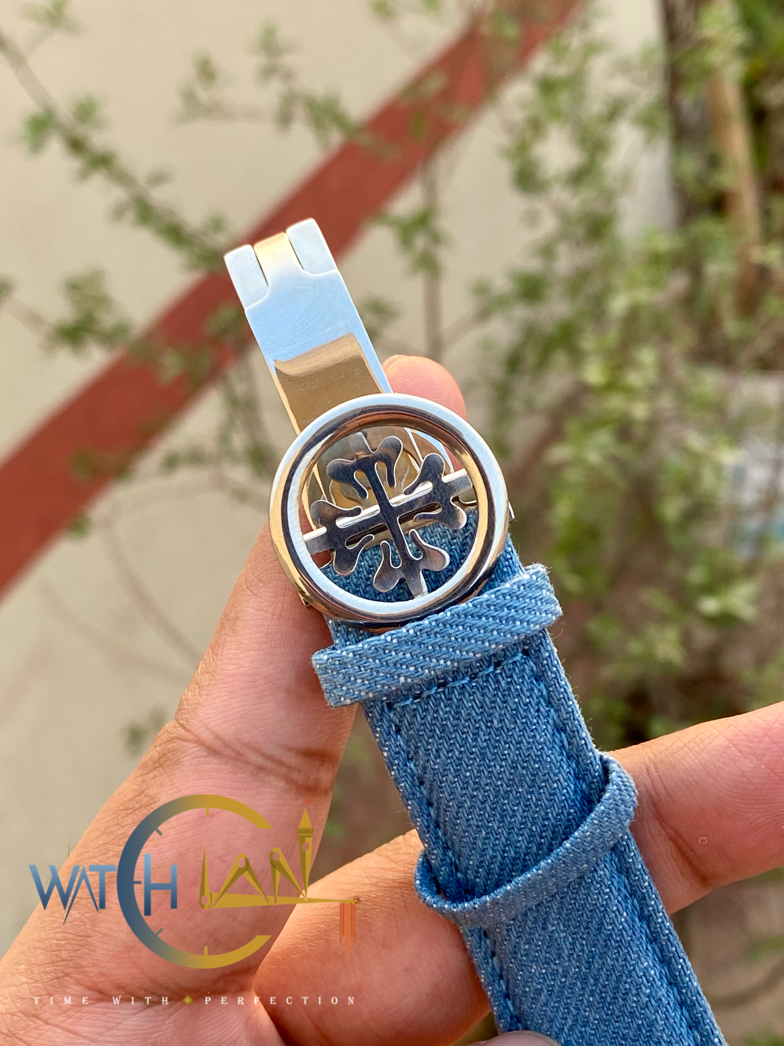 Patek Philippe Nautilus Quartz Belt Edition_img_3