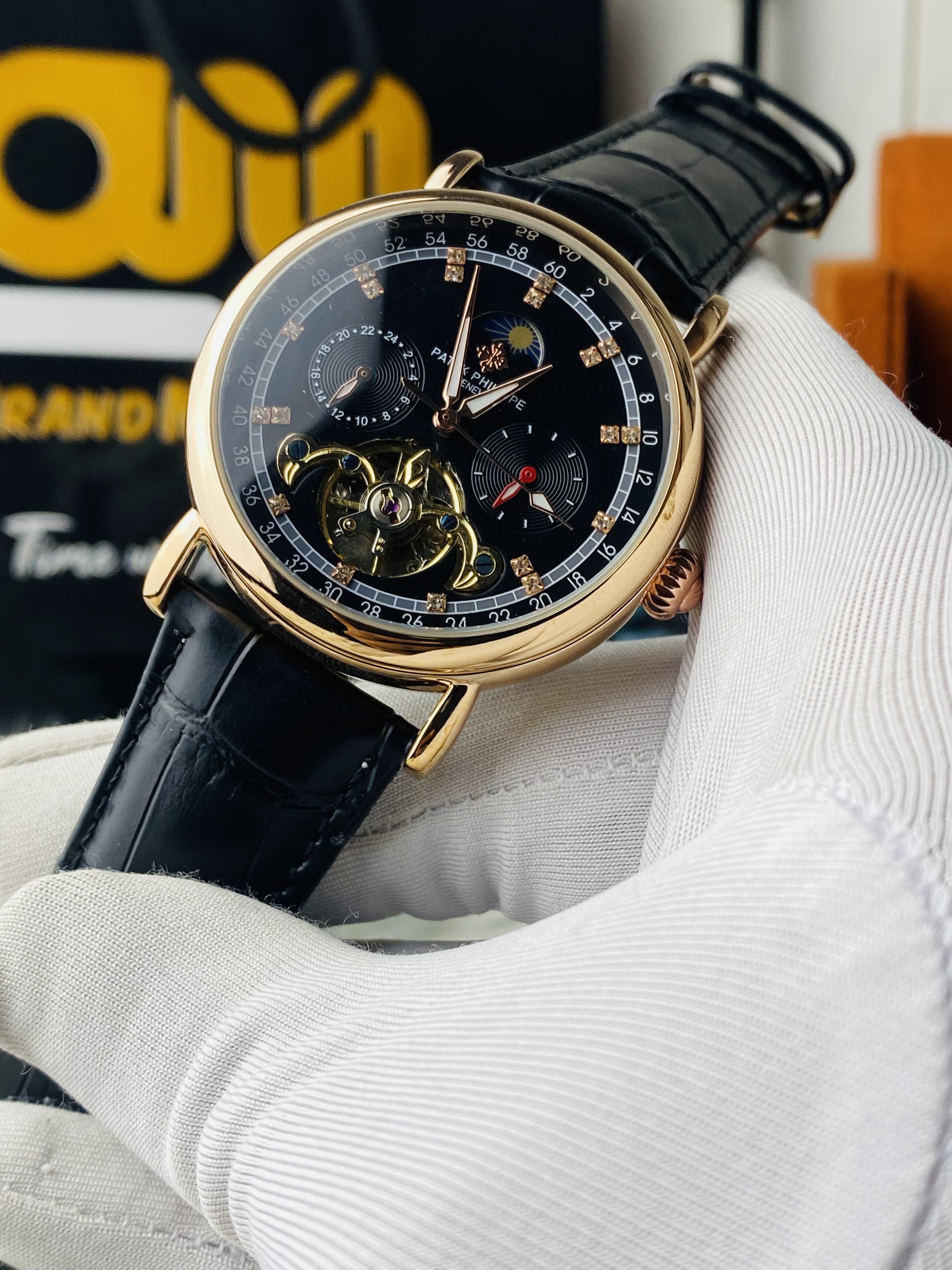 Patek Philippe Nautilus Tourbillon Moonphase Automatic Watch_img_2