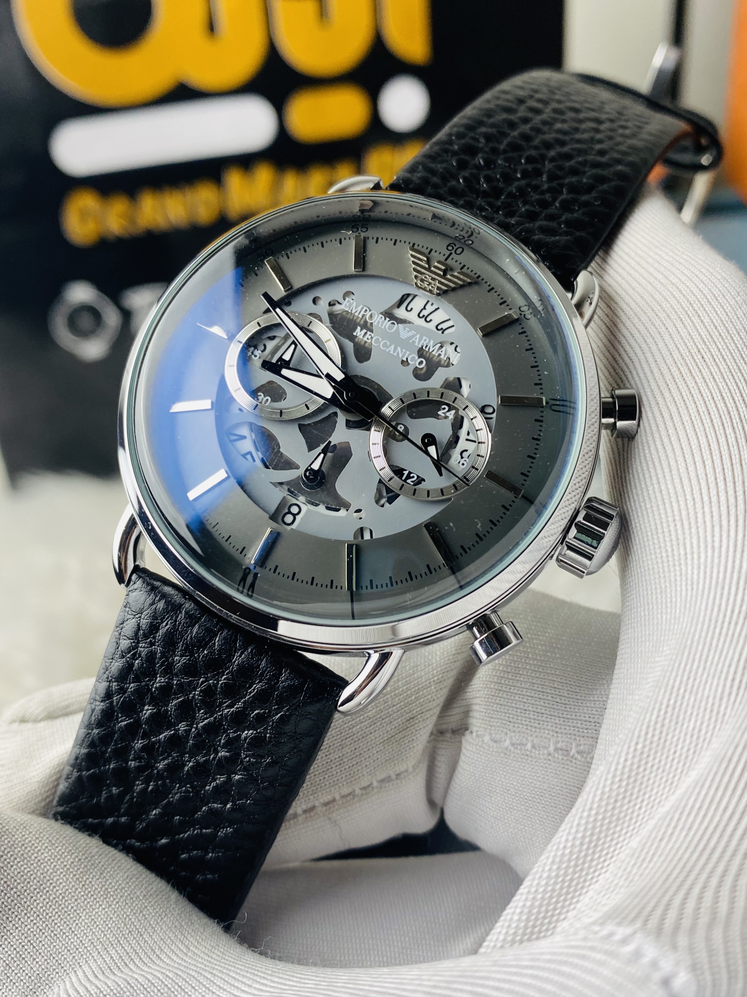 Armani Oval || Active chronograph