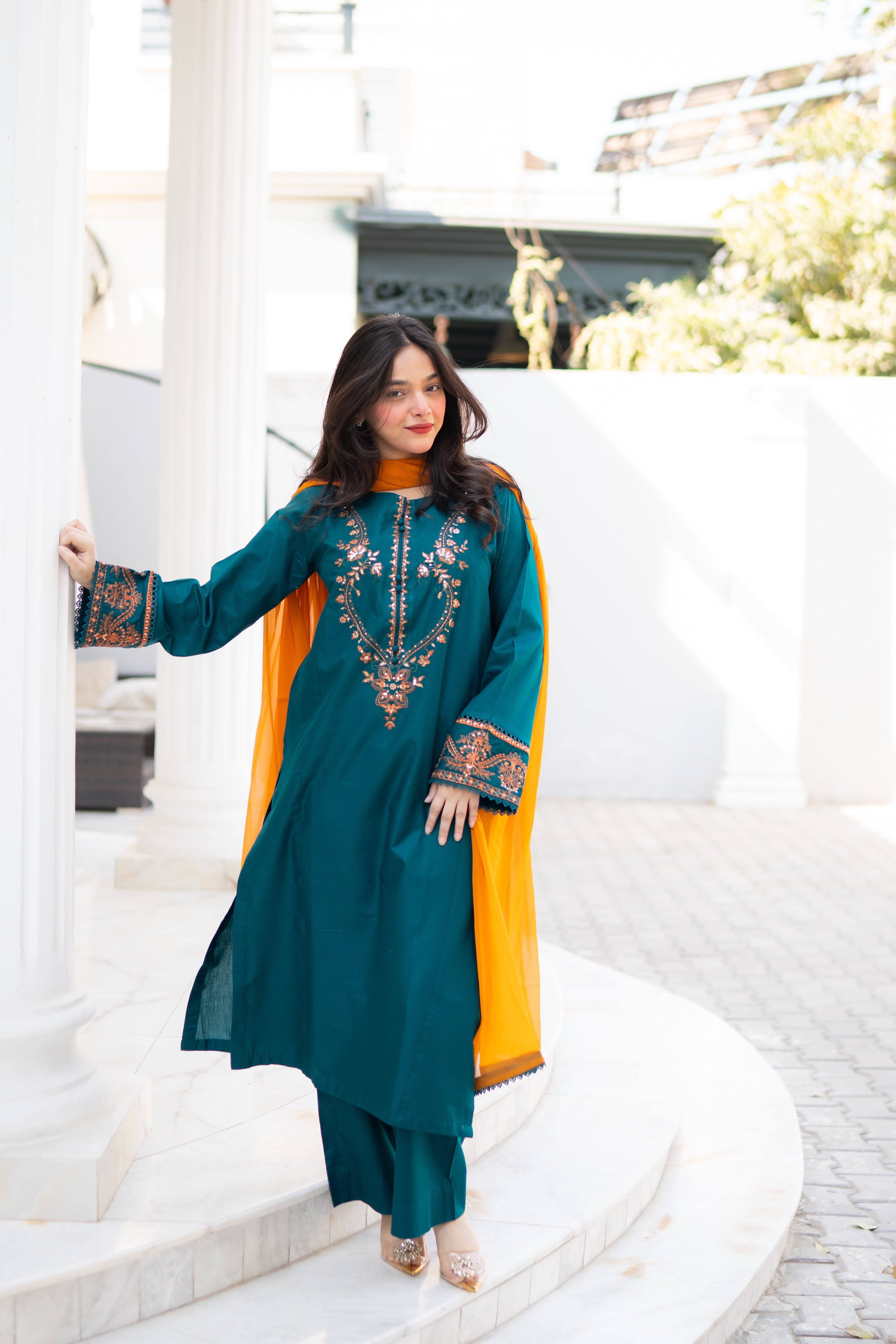 Teal Embroidered Suit_img_2