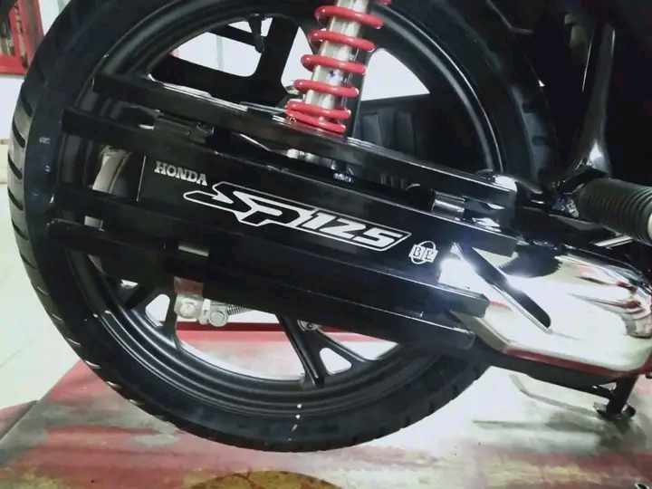 Premium Black Silencer Gourde For Sp-125_img_1