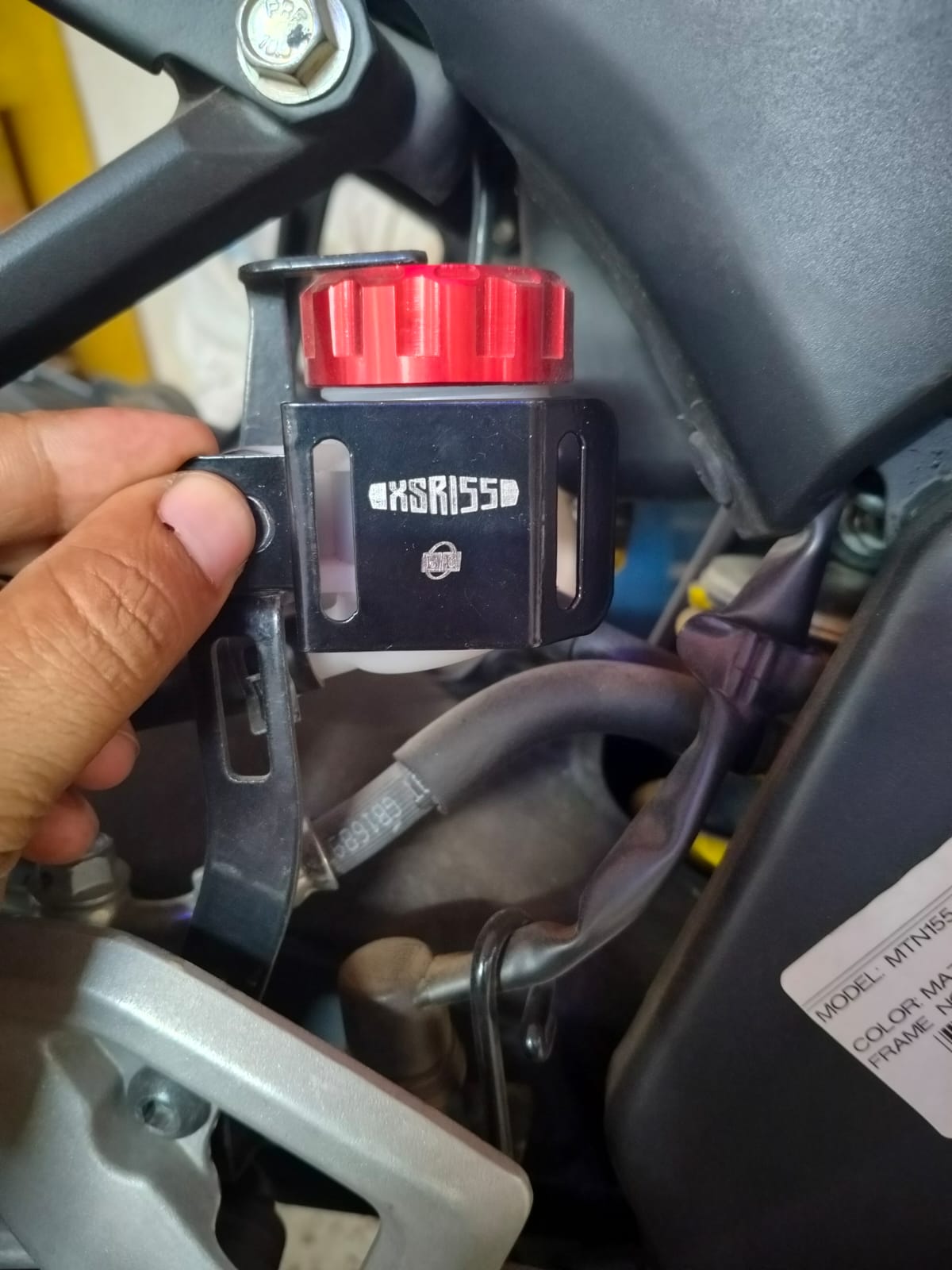 Premium Oil Pot Cover For Yamaha XSR_img_0