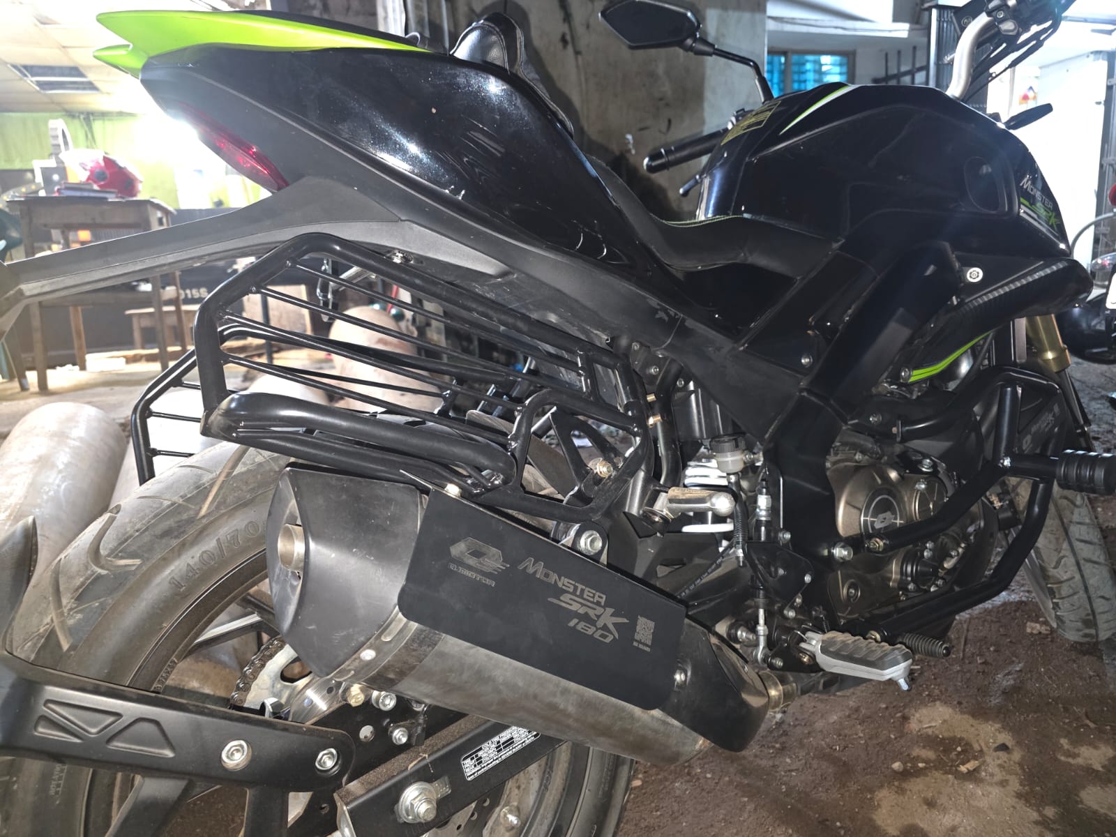 Premium Sharee Gourde (Right Side) For Monster SRK 180_img_1