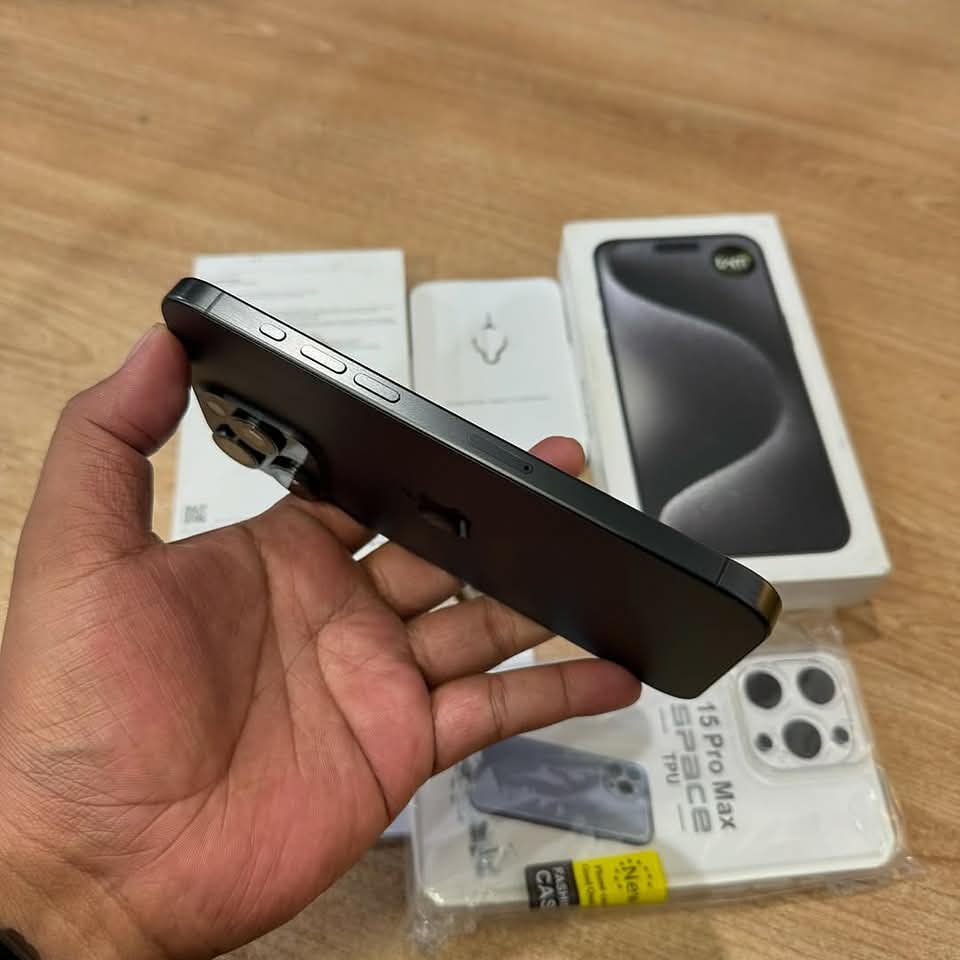 iPhone 15 Pro Max_img_4