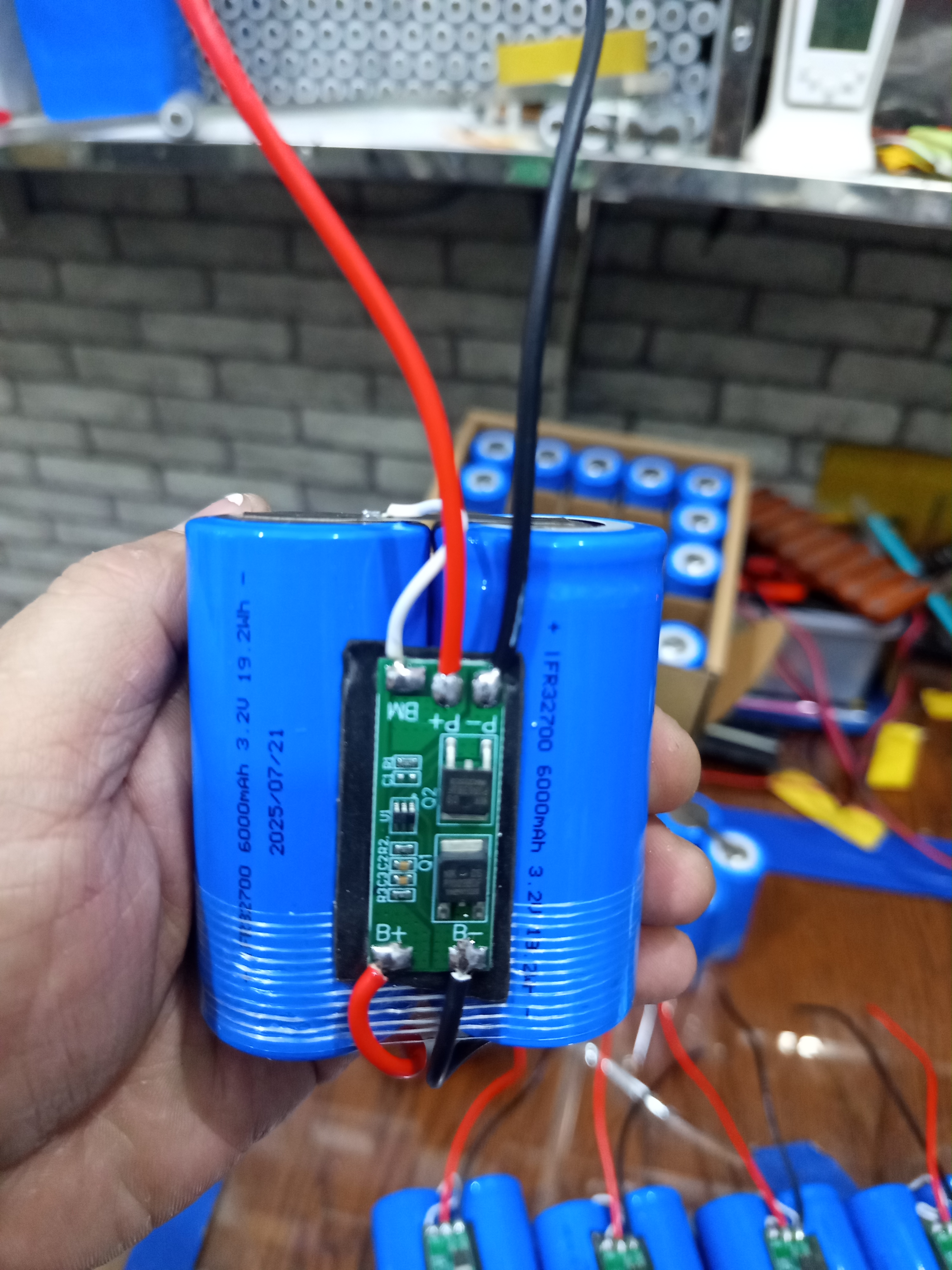 6 volt 6ah /6000mah lithium phosphate battery pack use for charger fan._img_2