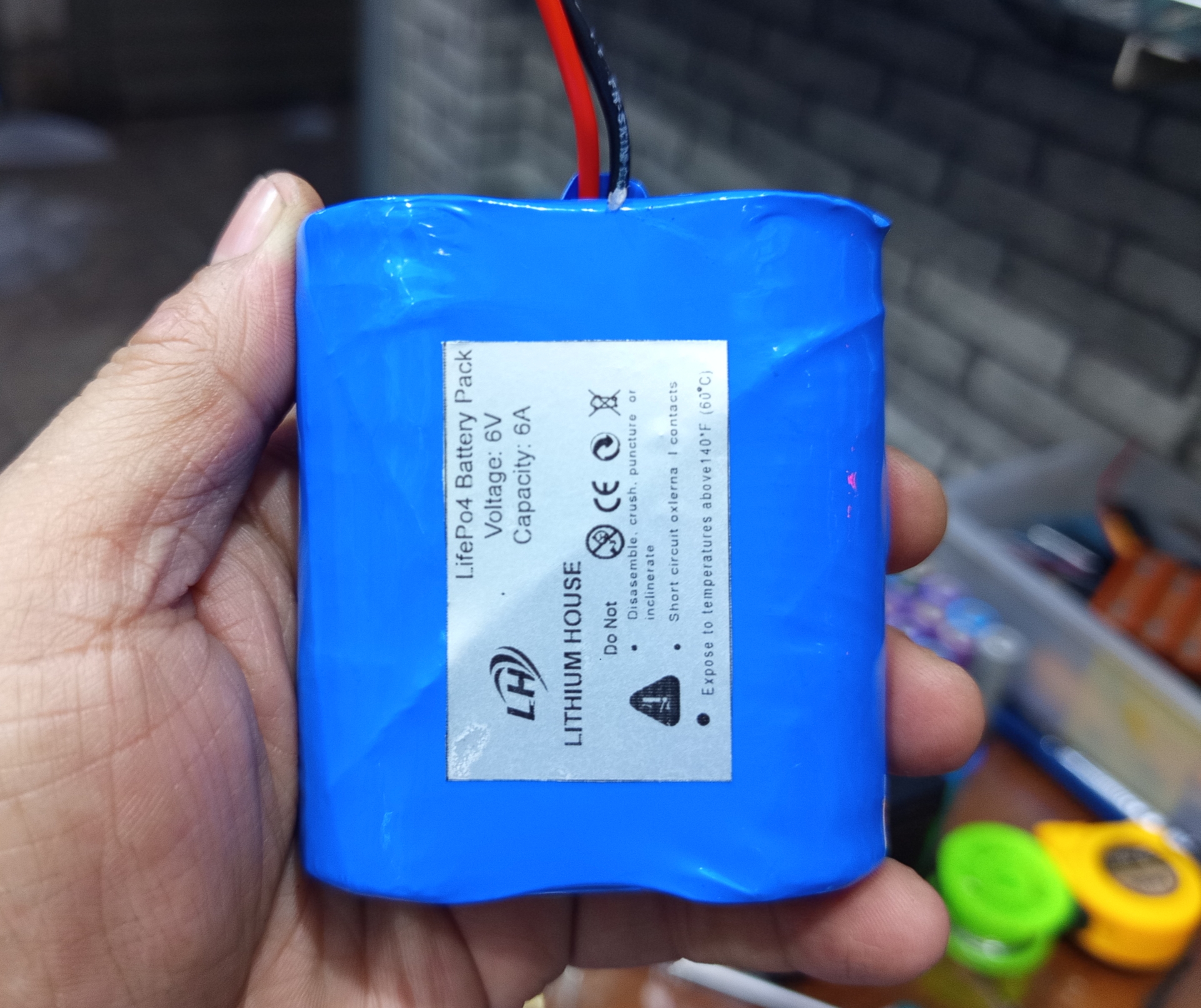 6 volt 6ah /6000mah lithium phosphate battery pack use for charger fan.