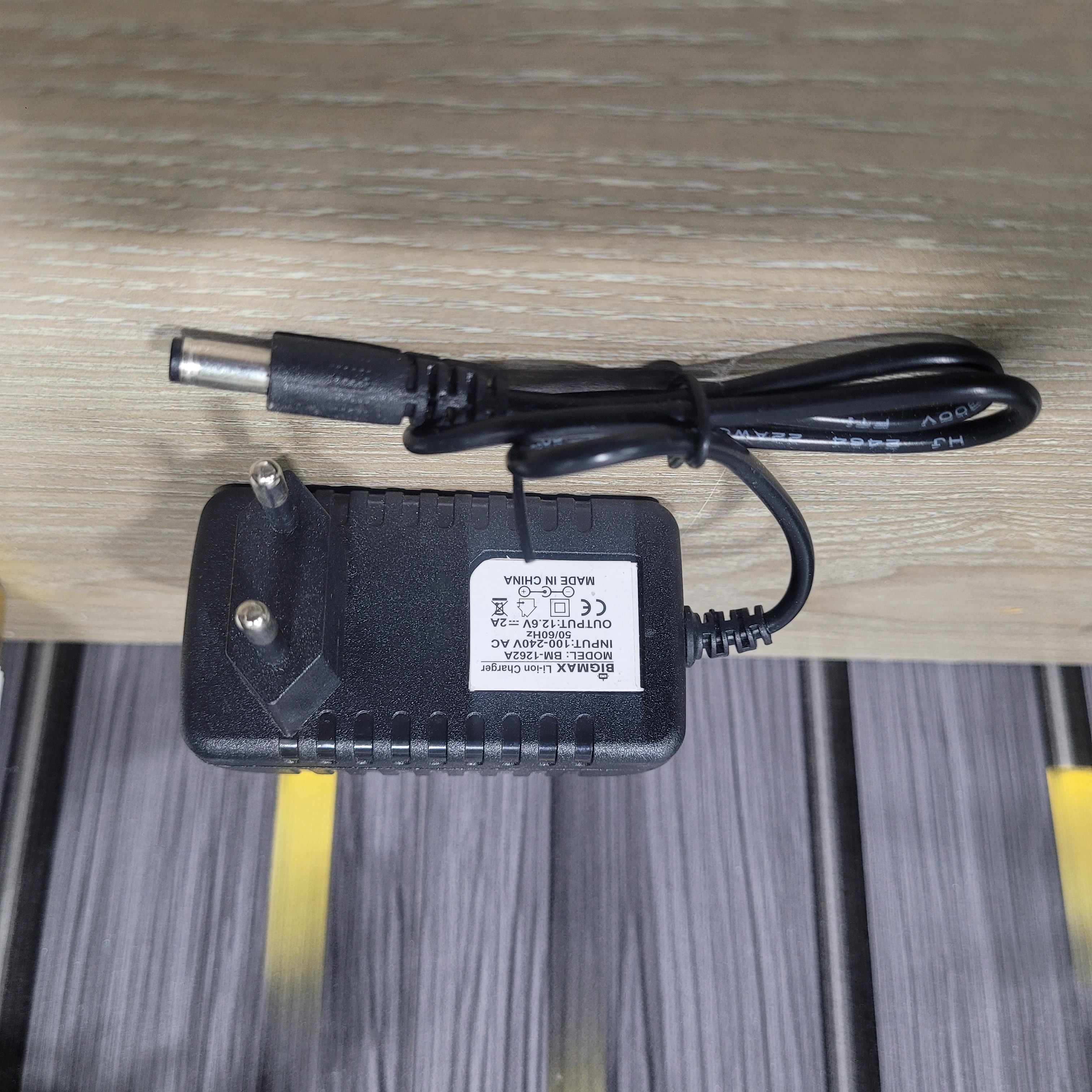 BigMax 12.6V 2A Lithium Battery Charger Adapter DC Power Supply