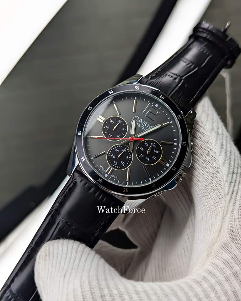 Casio Chronograph Quartz Watch_img_1