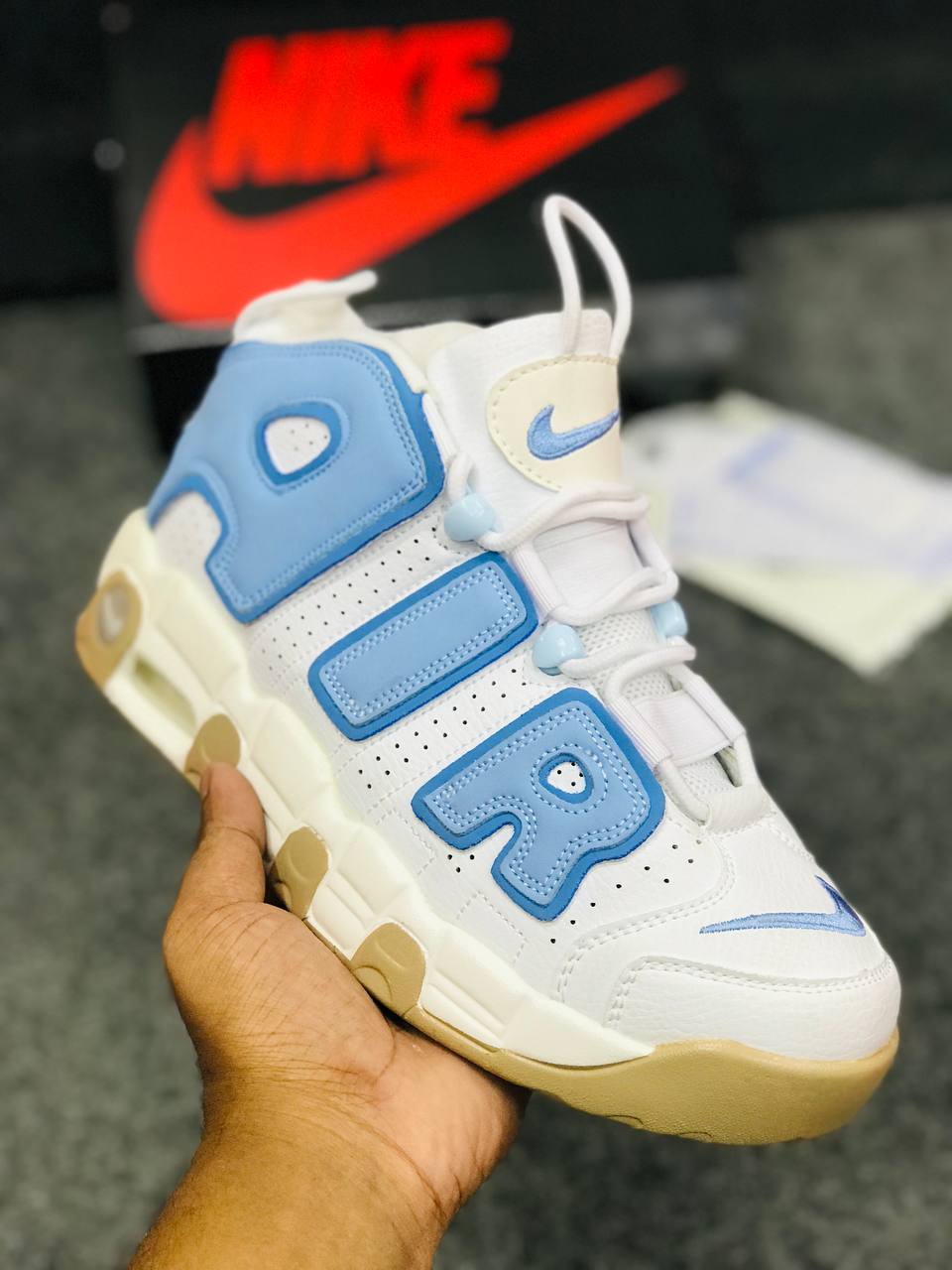WMNS NIKE AIR MORE UPTEMPO_img_0