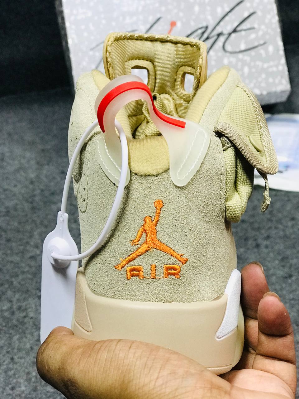 Jordan 6 Travis Scott_img_1