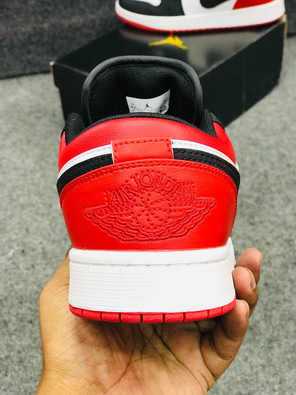 Air Jordan 1 Low - Black Toe_img_1