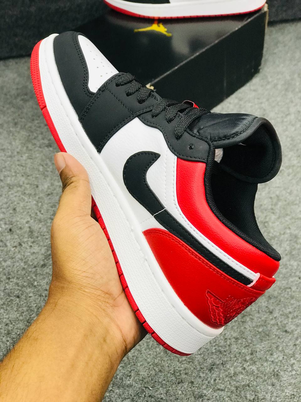 Air Jordan 1 Low - Black Toe_img_2
