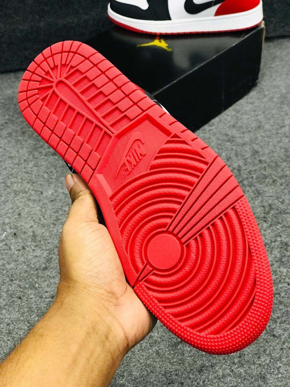 Air Jordan 1 Low - Black Toe_img_3