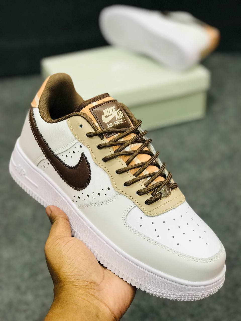 Nike Air Force 1 Low LV8_img_0