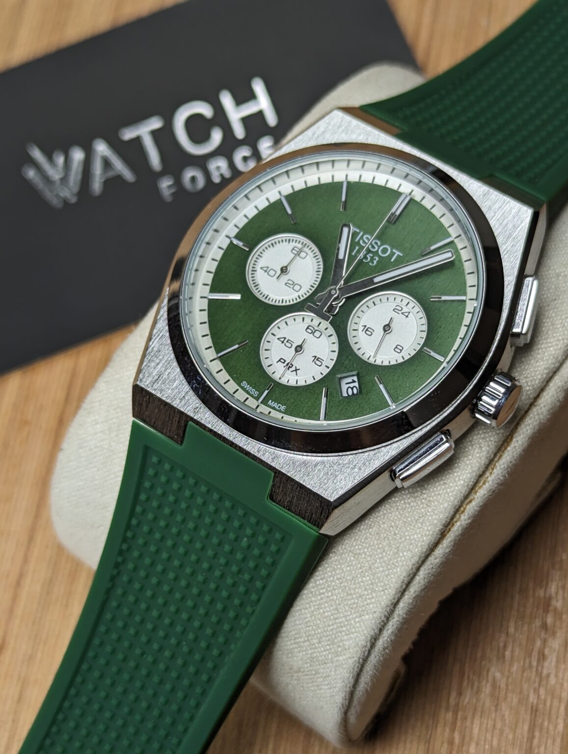 Tissot Chronograph Green S Watch_img_1