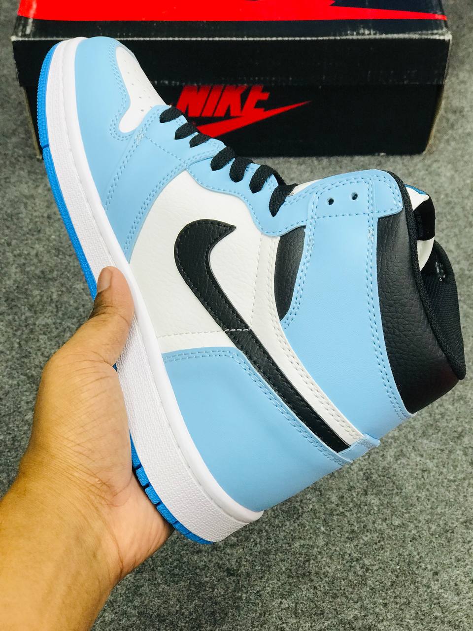 Air Jordan 1 “University Blue”_img_1