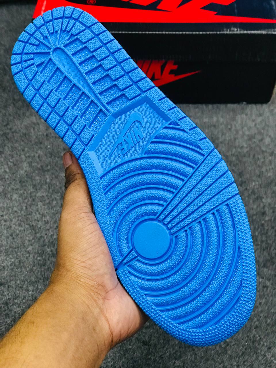 Air Jordan 1 “University Blue”_img_2