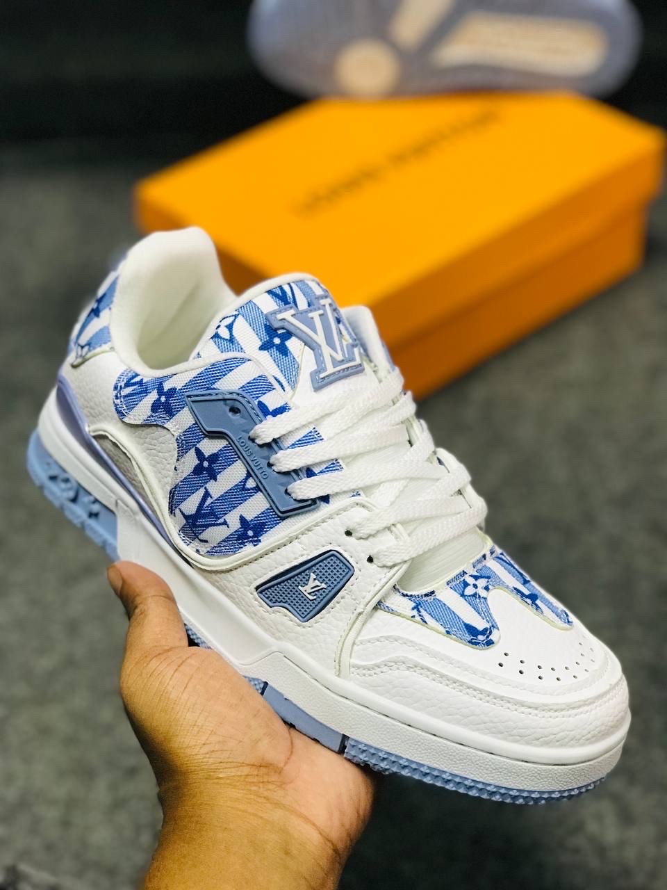 Louis Vuitton Trainers ( 4 color)_img_0