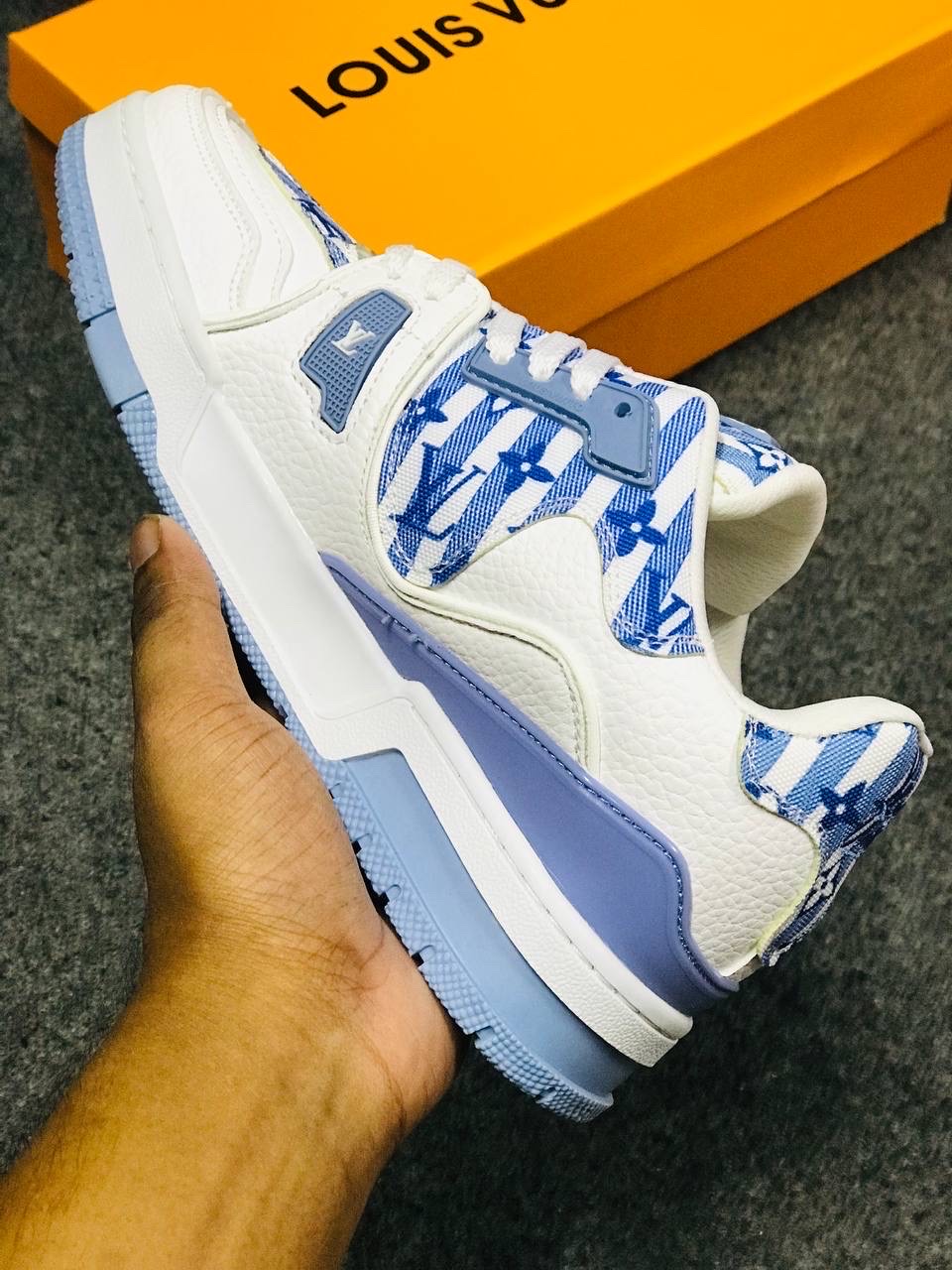 Louis Vuitton Trainers ( 4 color)_img_12