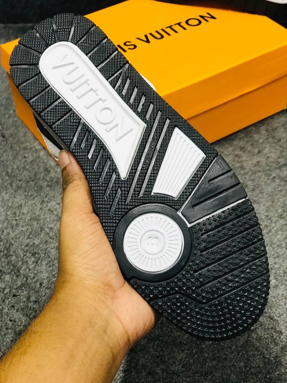 Louis Vuitton Trainers ( 4 color)_img_15